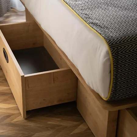 Apart Otel Trend Cycle *